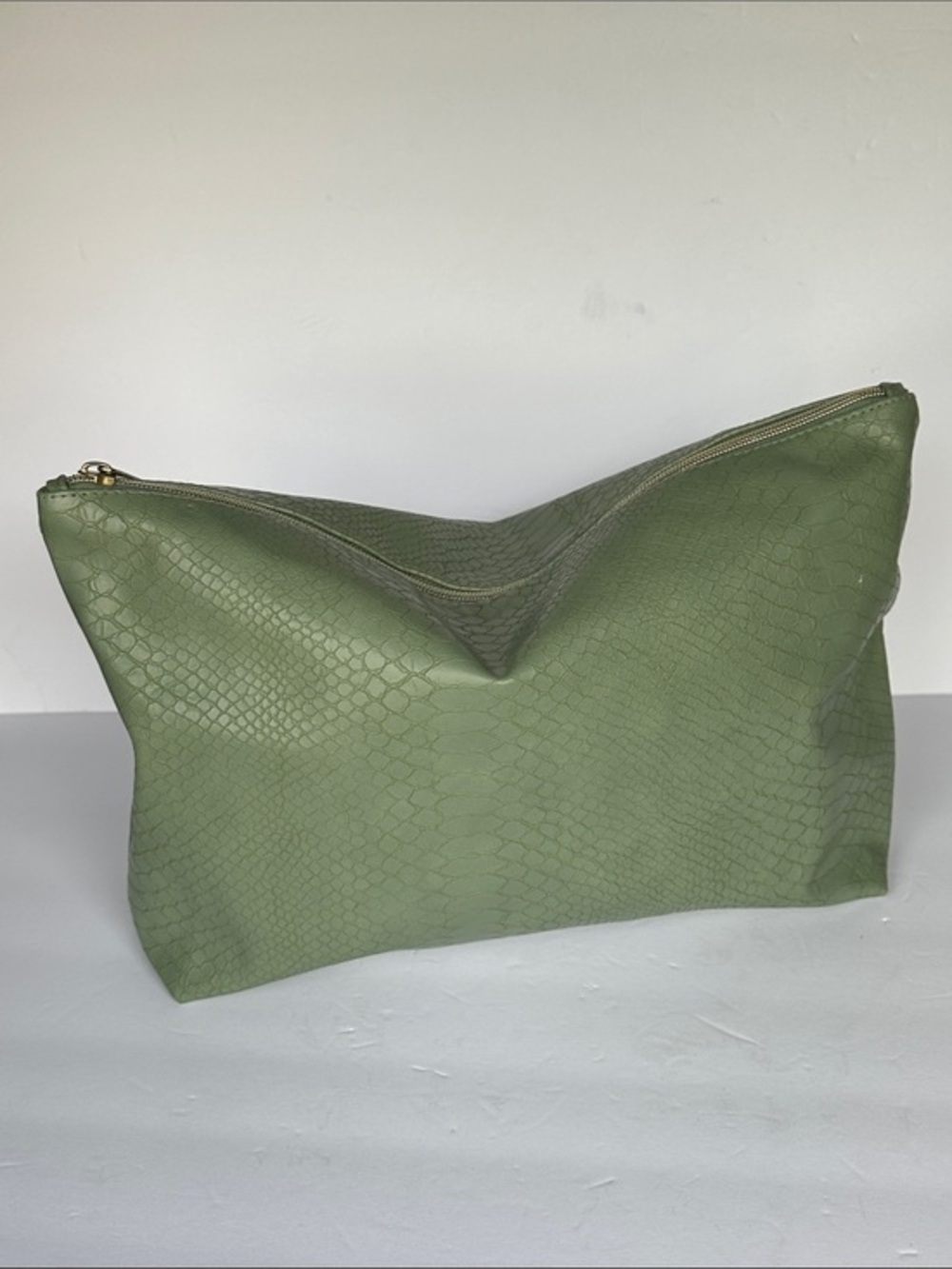 Sonia Kashuk Green animal print Zip-Top Women’s cosmetics large Pouch